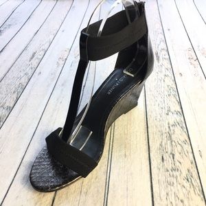 Donald J. Pliner patent wedge ankle sandals 8.5